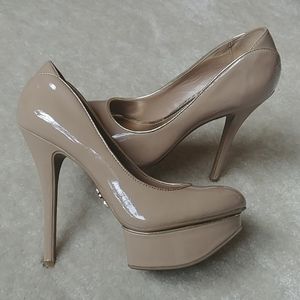 Jennifer Lopez Pumps